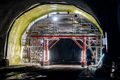 Erster Tunnel-Durchschlag beim Westring FOKE-2021090615150686-041.jpg