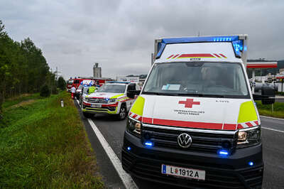 Verkehrsunfall auf der B3 bei Steyregg FOKE-20210918095718433-020.jpg
