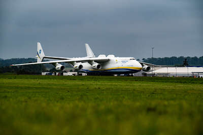 Landung Antonov AN 225 am Linzer Flughafen FOKE-2021100515294524-069.jpg