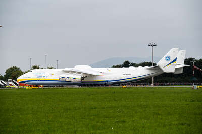 Landung Antonov AN 225 am Linzer Flughafen FOKE-2021100515344537-082.jpg