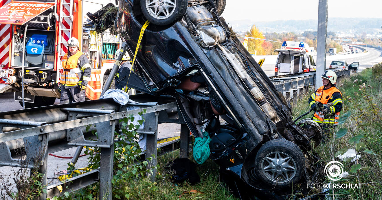 Schwerer Crash: Totalsperre der A1 Richtung Wien