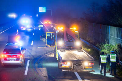 Tödlicher Auffahrunfall auf der Westautobahn FOKE-2021110707305601-039-Bearbeitet.jpg