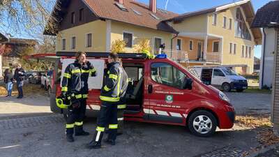 Volksschule wegen Fassadenbrandes evakuiert IMG-9998.jpg