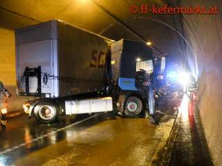 Zwei Todesopfer im Tunnel Neumarkt dscn2656.jpg