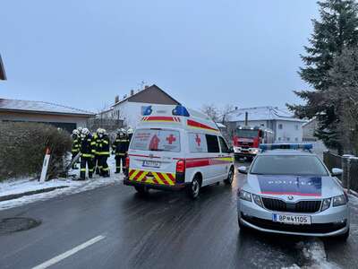 Verkehrsunfall mit Sachschaden in Ried in der Riedmark photo-2021-12-11-09-10-20.jpg
