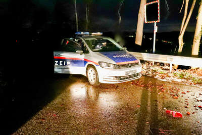Polizisten schossen in Steyr auf Fahrzeug foke-2022012018394680-021.jpg
