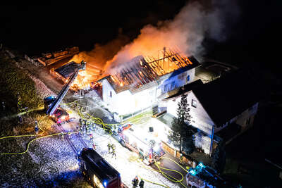 Wohnhaus bei Brand völlig zerstört FOKE-2022012304210126-023.jpg