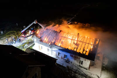 Wohnhaus bei Brand völlig zerstört FOKE-2022012304220129-025.jpg