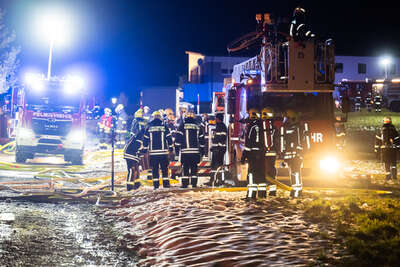Wohnhaus bei Brand völlig zerstört FOKE-2022012304310790-016.jpg