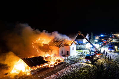 Wohnhaus bei Brand völlig zerstört