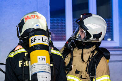 Großeinsatz bei Kellerbrand in Linz SB-2022021218216005-058.jpg