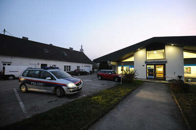 Frau überfiel Bank in Waldneukirchen bankueberfall_waldneukirchen_008.jpg