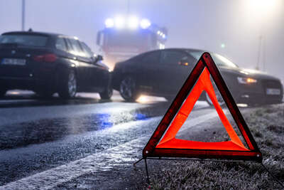 16 Fahrzeuge in Verkehrsunfall verwickelt FOKE-2022021607084801-077.jpg