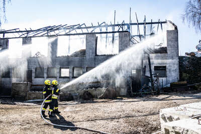 Großbrand auf einem Bauernhof in Maria Neustift BAYER-4798.jpg