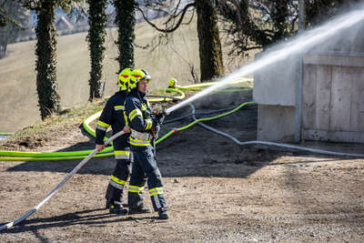 Großbrand auf einem Bauernhof in Maria Neustift BAYER-4819.jpg