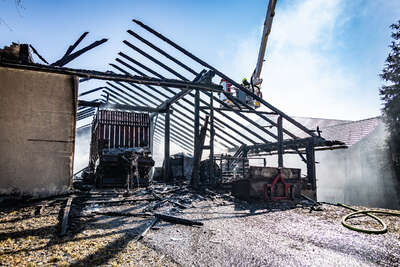 Großbrand auf einem Bauernhof in Maria Neustift BAYER-4941.jpg