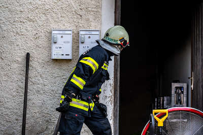 Alarmstufe zwei bei Zimmerbrand BRANDSTAETTER-20220319-141.jpg