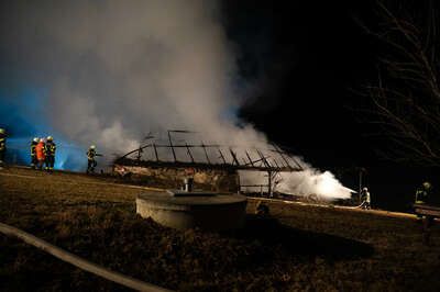 Großbrand auf einem Bauernhof in Sandl fkstore-31270.jpg