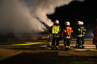 Großbrand auf einem Bauernhof in Sandl fkstore-31277.jpg