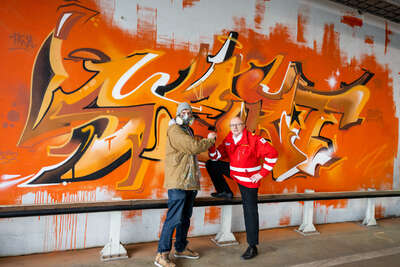 Internationale Graffiti-Künstler verschönern Notquartier für geflüchtete Menschen FOKE-2022041910008921-148.jpg