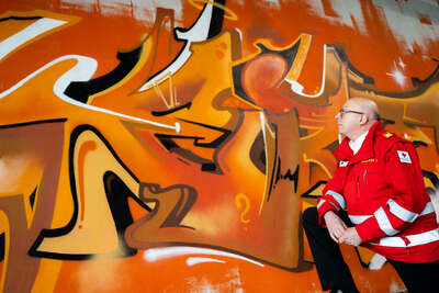 Internationale Graffiti-Künstler verschönern Notquartier für geflüchtete Menschen FOKE-2022041909588915-136.jpg