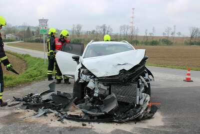 Schwerer Verkehrsunfall im Fleckendorf d1a29f-6f6757c0b4de4e4d88f750e0e0f4a3d7-mv2.jpg