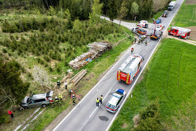 Verkehrsunfall auf der Hirschbacher Straße FOKE-2022050911420122-005.jpg