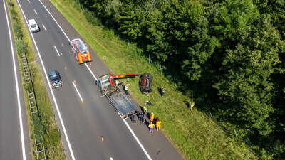 Schwerer Verkehrsunfall auf der Mühlkreisautobahn VU-Engerwitzdorf-Drohne-5-von-5.jpg