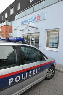 Räuber nach Banküberfall festgenommen bankueberfall-eberstalzell-04.jpg