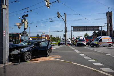 Schwerer Verkehrsunfall auf der Salzburger Straße FOKE-2022090710040203-030.jpg