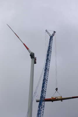 Munderfing bekommt Zuwachs im Windpark. IMGL3558.jpg