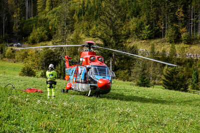 Großhelikopter bei Bau der 10er Gondelbahn im Einsatz FOKE-20220928103448085-036.jpg