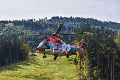 Großhelikopter bei Bau der 10er Gondelbahn im Einsatz FOKE-20220928111648092-043.jpg