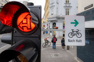 Rechtsabbiegen bei Rot für Radfahrer:innen FOKE-2022093009074872-024.jpg