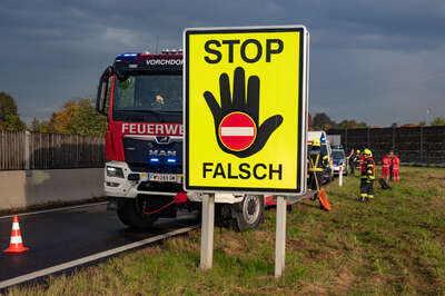 Unfall auf der Autobahnabfahrt Laakirchen Ost FVM-6023.jpg