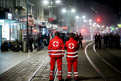 Polizei-Großeinsatz in Halloween-Nacht in Linz FOKE-2022110101007338-022.jpg