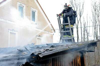 Holzhütte ausgebrannt holzschuppenbrand_05.jpg