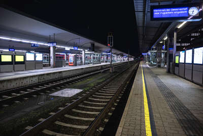 Züge im ganzen Land stehen still FOKE-2022112807440121-153.jpg