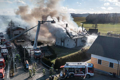 Wohnhausbrand in Haag am Hausruck DJI-0417.jpg