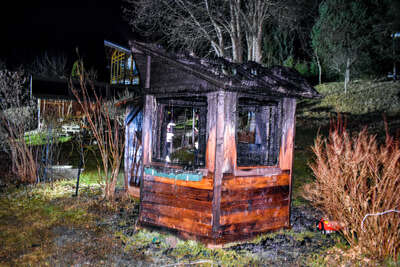 Brand einer Gartenhütte FOKE-19700101020055112-002.jpg