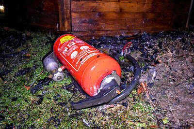 Brand einer Gartenhütte FOKE-19700101020055113-003.jpg