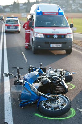 Motorradunfall bei erster Ausfahrt endet glimpflich fotokerschi-motorradunfall_17.jpg