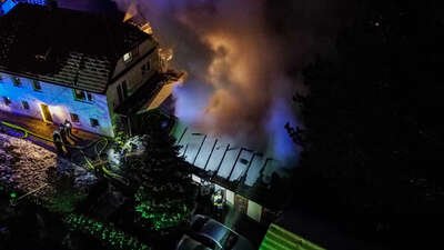 Brand eines Nebengebäudes in Grünburg DJI-0126.jpg