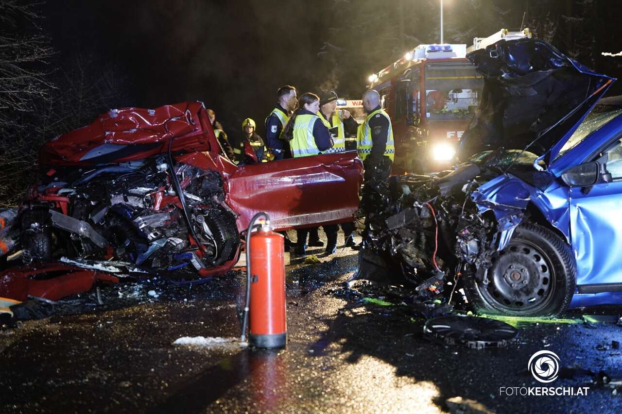 Zwei Verletzte bei Verkehrsunfall in Waldburg