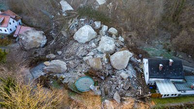 Folgenschwerer Felssturz in Steyr fordert zwei Todesopfer FOKE-2023020818270121-016.jpg