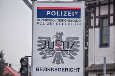 Frau bei Raubversuch in Kirchdorf angeschossen DSC-0324-1.jpg