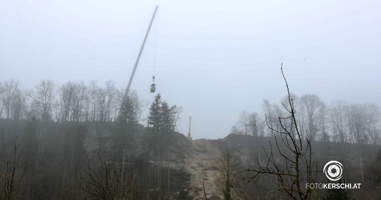 Titelbild: Felssturz in Steyr: Leichen geborgen