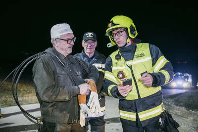 Feuerwehr im Einsatz: Dachstuhlbrand am Bauernhof in Sankt Florian FOKE-2023030700497781-263.jpg