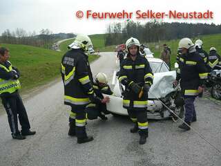 Verkehrsunfall am Ortsbeginn von Selker p1040723.jpg