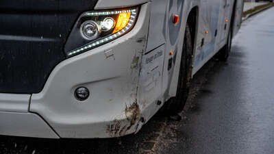 Schwerer Verkehrsunfall auf B138 bei Spital am Pyhrn: Auto und Reisebus kollidieren DSC-4476.jpg
